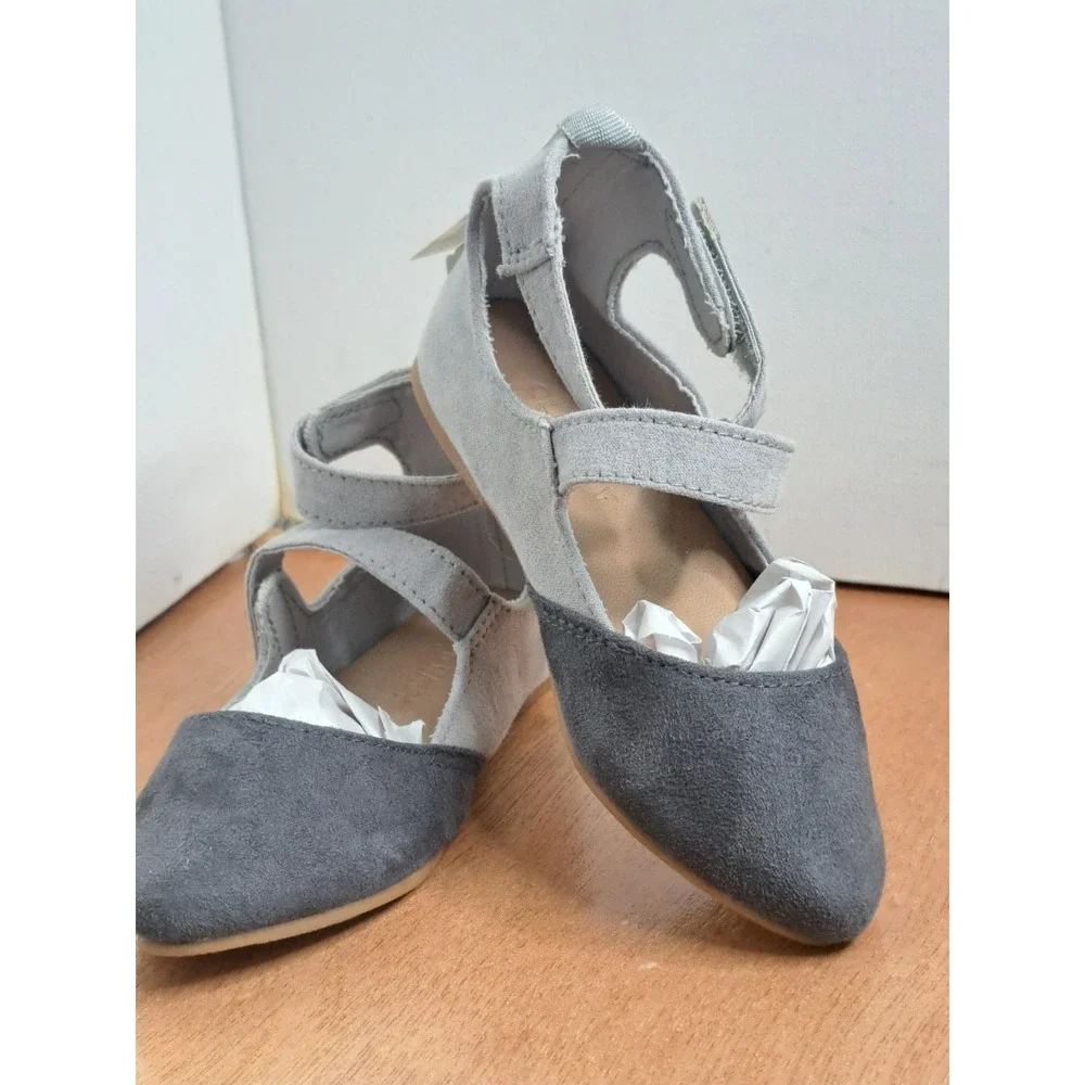 Old Navy Faux Suede Gray Ankle Strap Girls Flat Casual Shoes Closed Sandals Sz 6